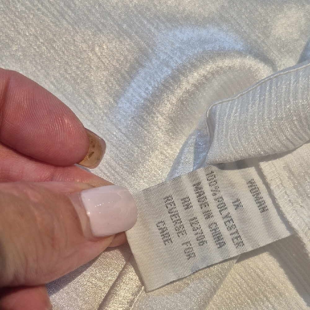 Dressbarn Women Plus 1X White Tank Top with Floral Accents - Picture 11 of 12